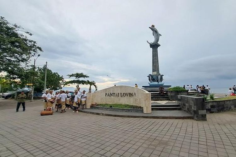 How Far Is Lovina Beach from Ubud
